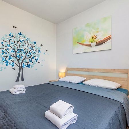 Apartment Lucky 1 Риека Экстерьер фото